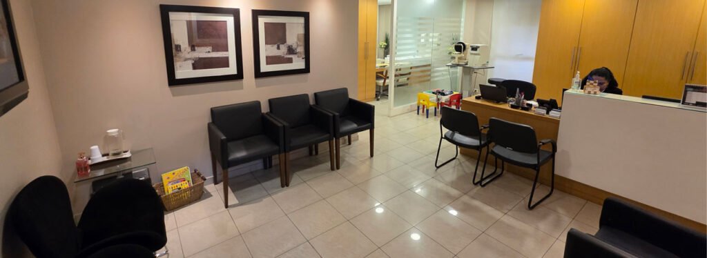 Recepcção do consultório do Dr. Daniel Emile Destailleur